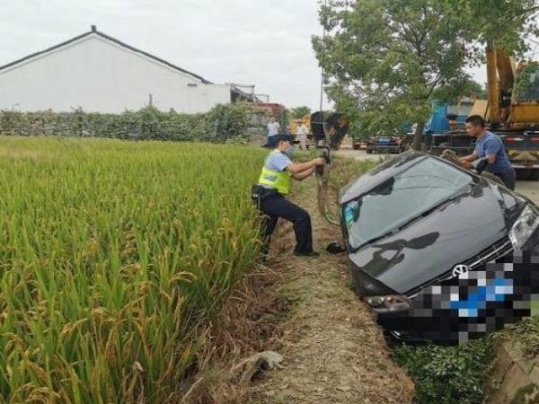 蔡甸区吊车租赁电话_50吨吊车租赁一次多少钱?